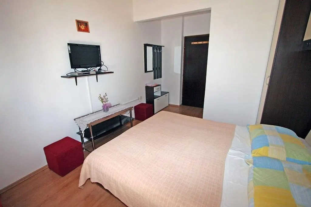 Room In Medulin With Terrace, Air Conditioning, Wifi 3488-6 Guest house
